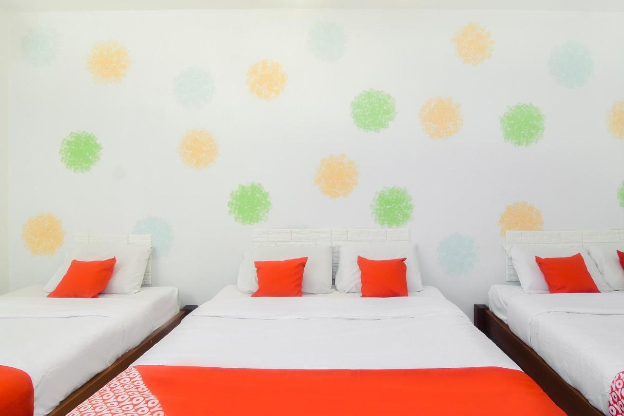 Oyo 44034 Furama Lodging House Kuching Luaran gambar